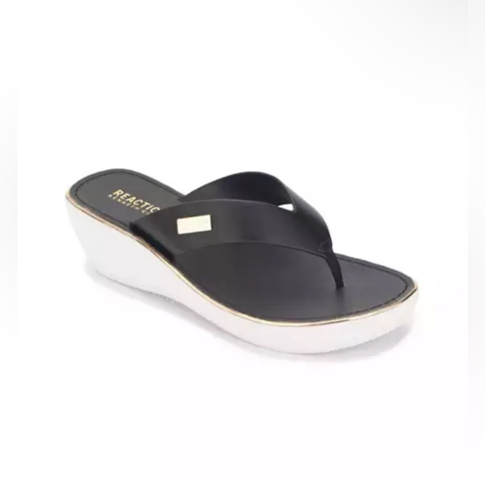 Kenneth Cole Reaction “Shine Light” Black Sandals Size 6.5 NWT